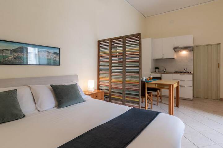 Room 5 of 20
