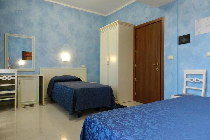Room 36 of 61