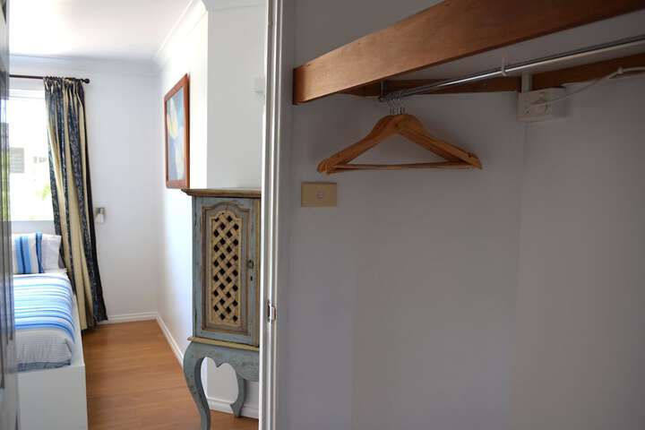 Room 23 of 65