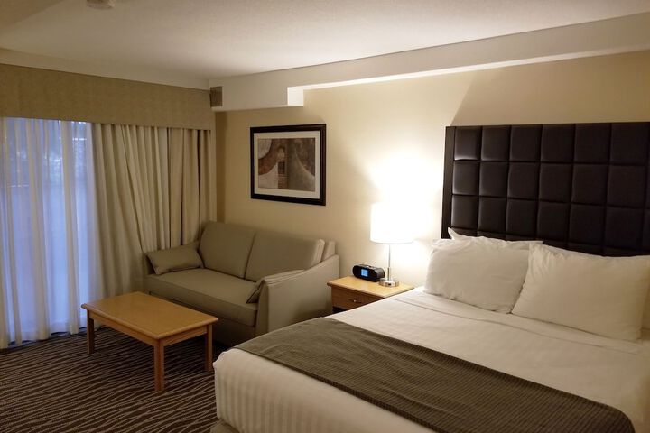 Room 19 of 112
