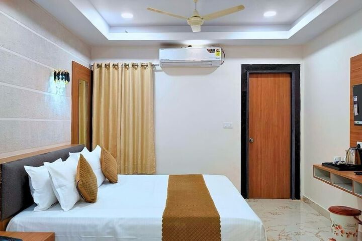 Room 45 of 74