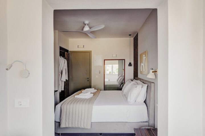 Room 64 of 193