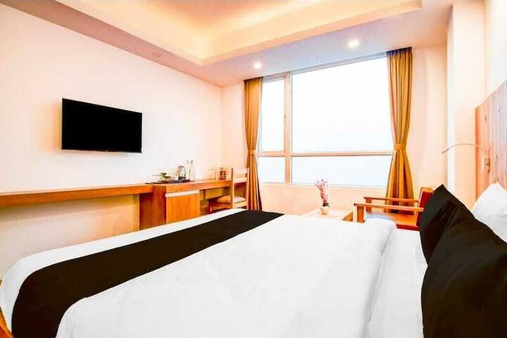 Room 4 of 11