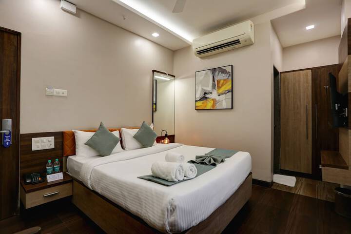 Room 33 of 57