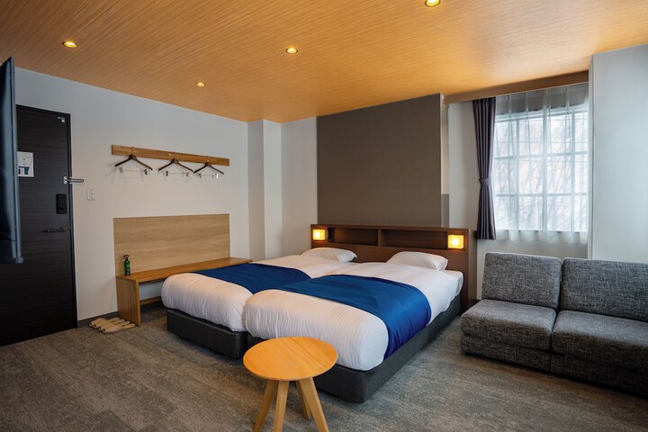 Room 10 of 39