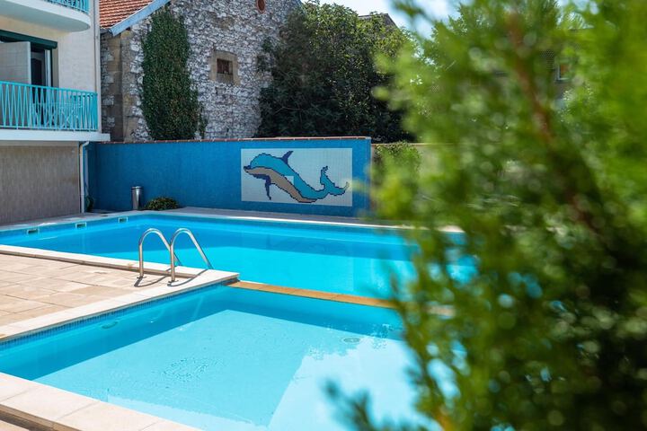 Hotel Pool
