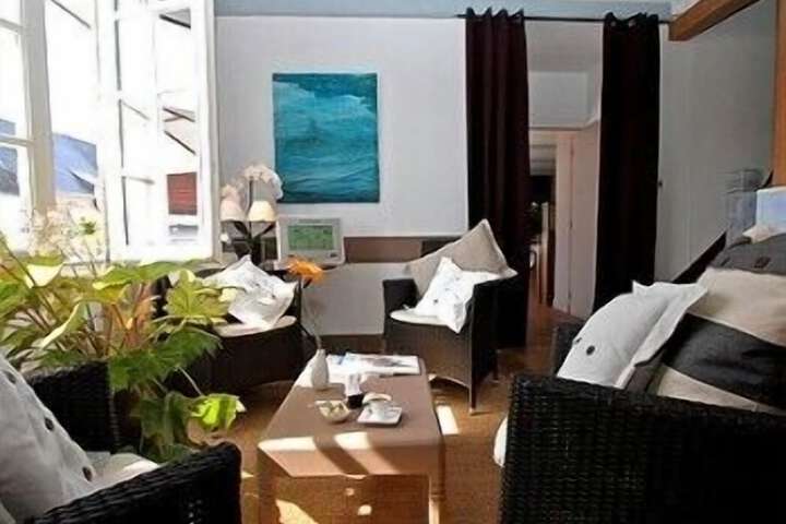 Lobby sitting area