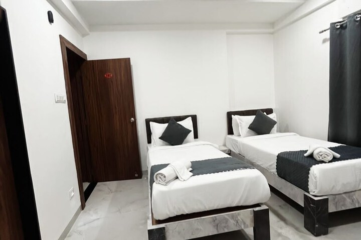 Room 12 of 29