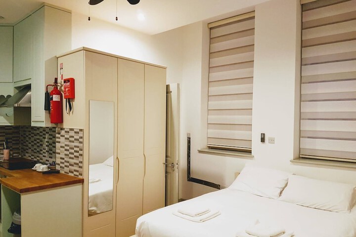 Room 5 of 46
