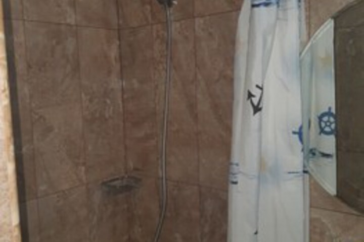 Room 5 of 61