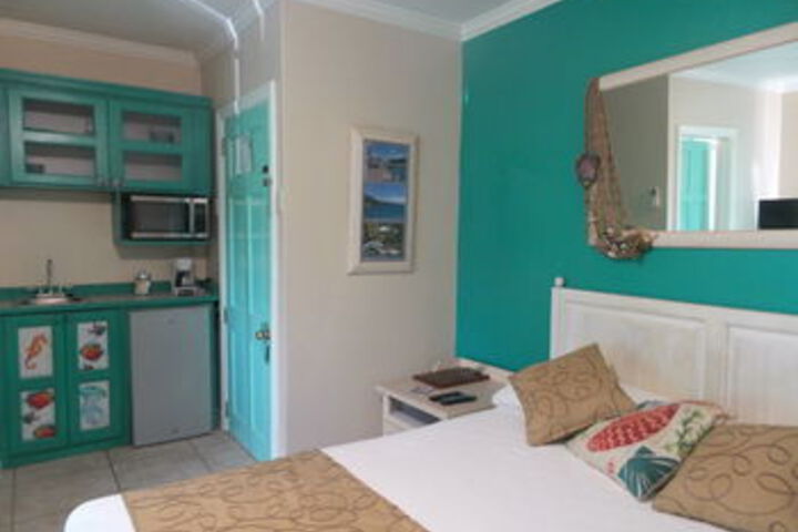 Room 35 of 59