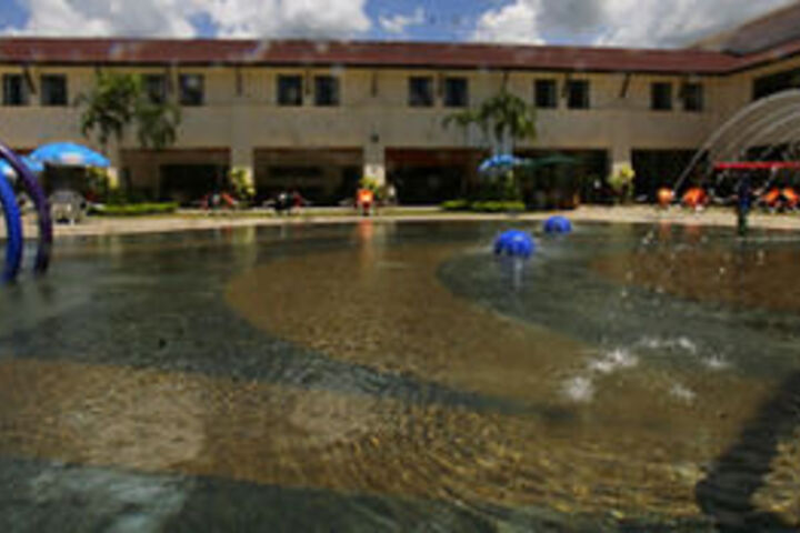 Hotel with Pool