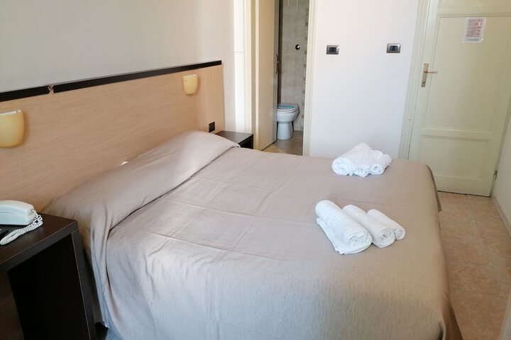 Room 21 of 64