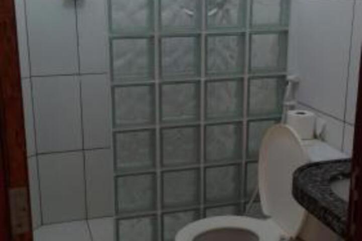 Room 2 of 2