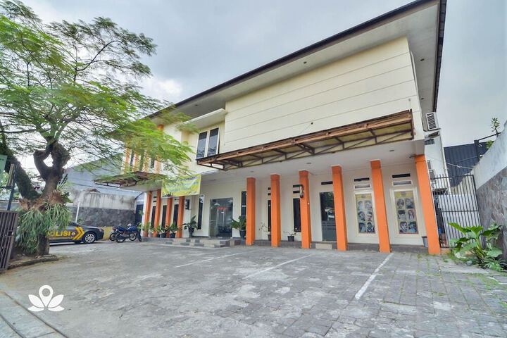 ZEN ROOMS BASIC GOR CIKUTRA