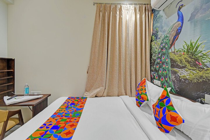 Room 13 of 29
