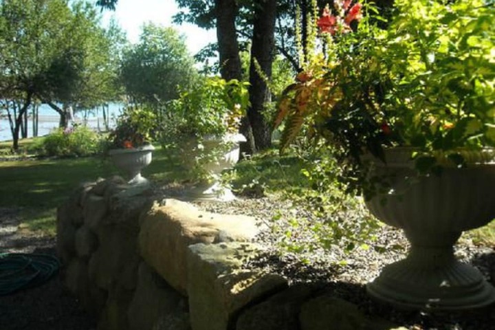 Hotel Exterior 16 of 23