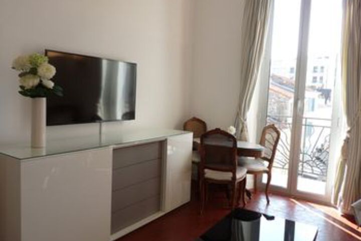 Room 34 of 47