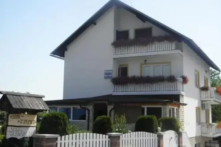 HOUSE SEBALJ