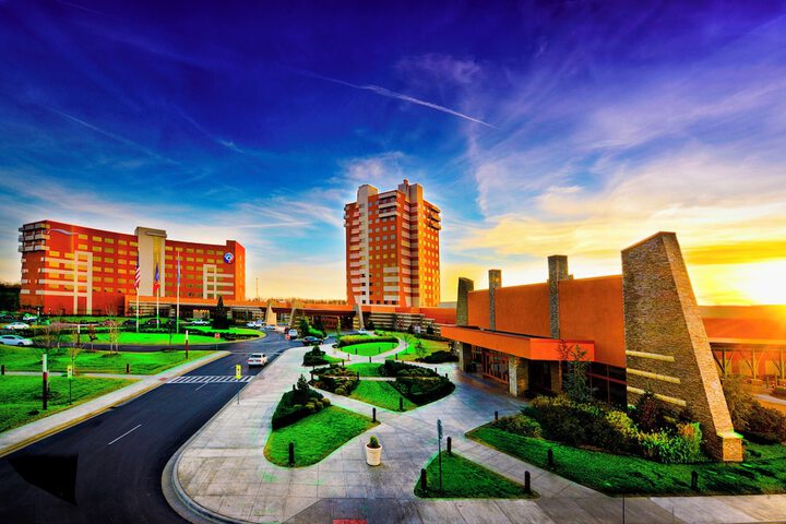 Exterior of Downstream Casino Resort