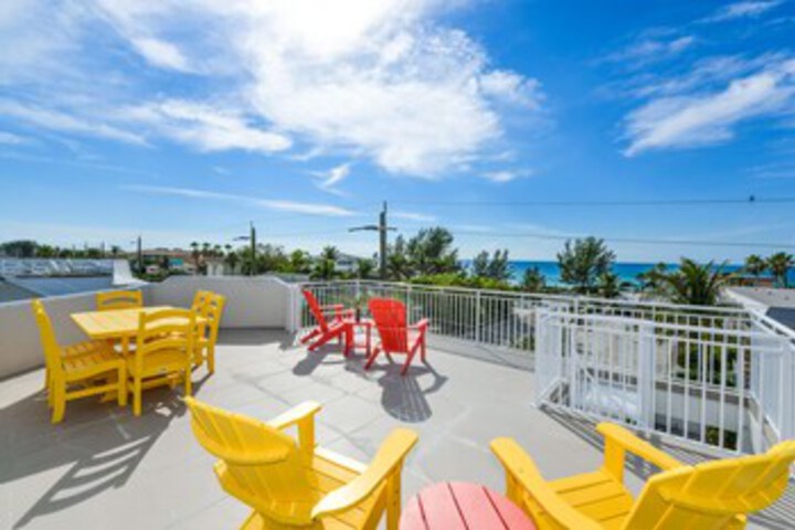 Terrace/Patio 2 of 25