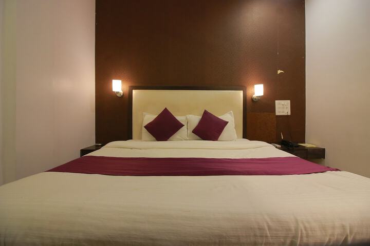 Room 14 of 24