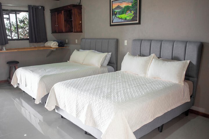 Room 10 of 83
