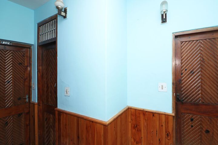 OYO 13732 HOME COZY NEAR MALL ALEO MANAL