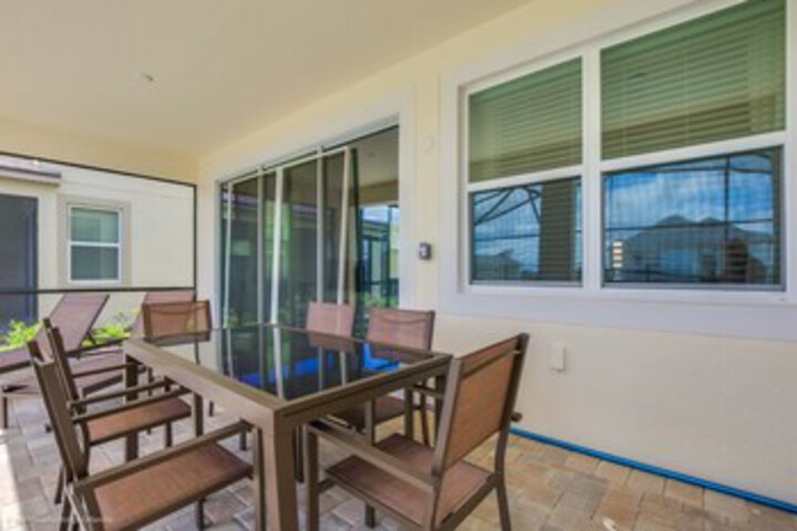 Terrace/Patio 4 of 136