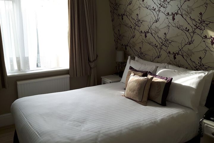 Room 55 of 103