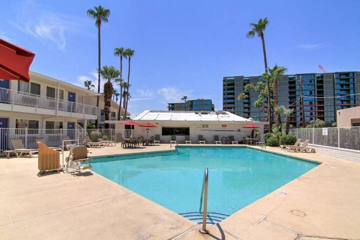 Pools & Facilities