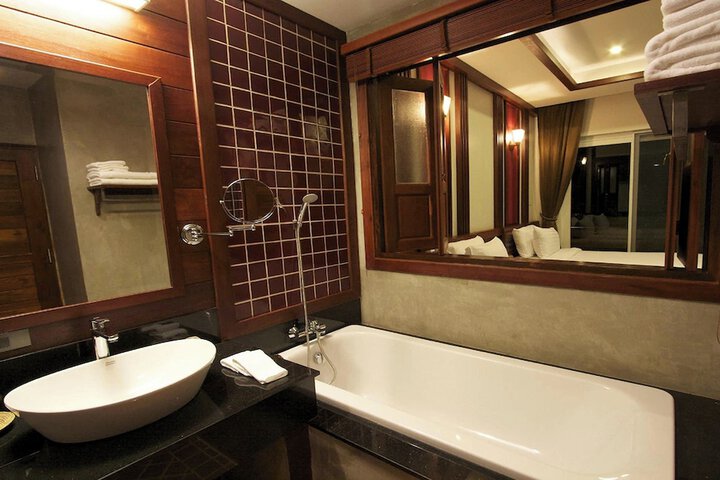 Room 45 of 79