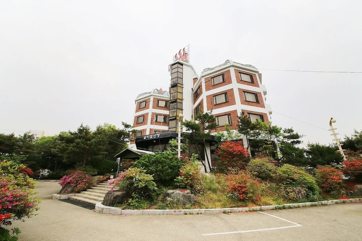 Gapyeong Namiseom Hotel