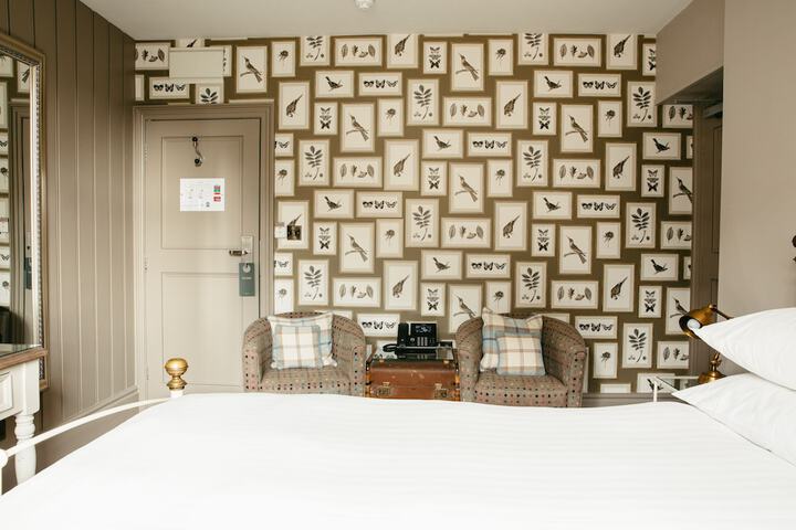 Room 14 of 68