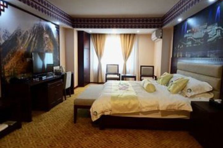 Room 6 of 37