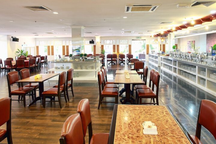 Dining Photos