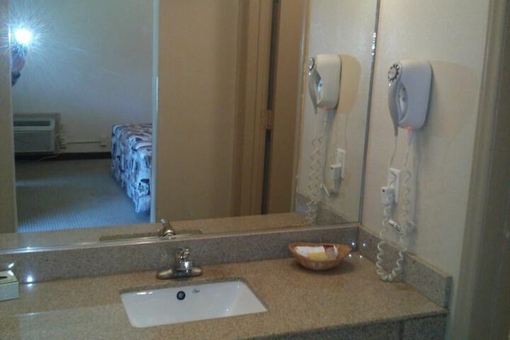 Room 20 of 29