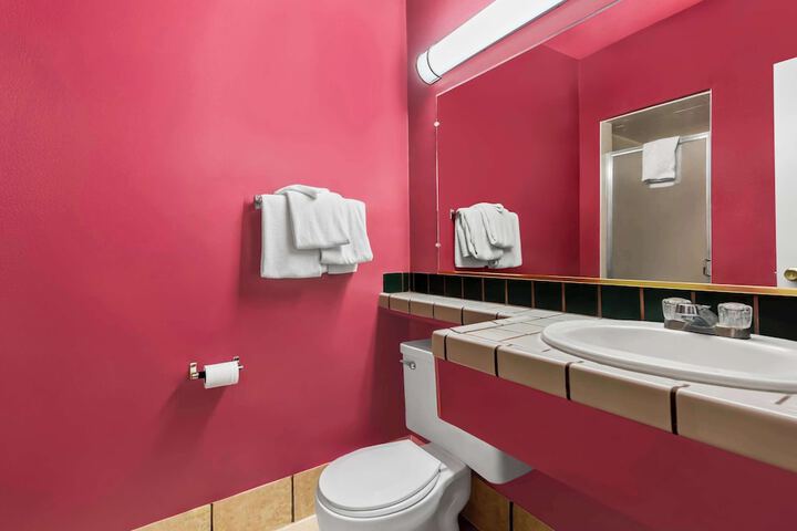 Room 15 of 29