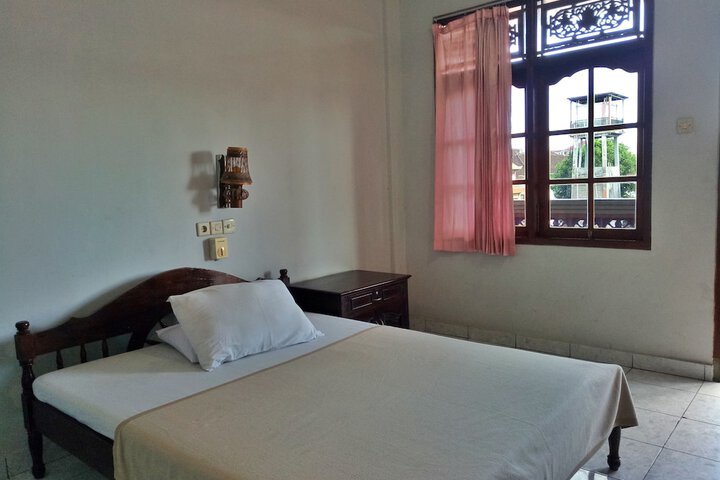 Room 10 of 61