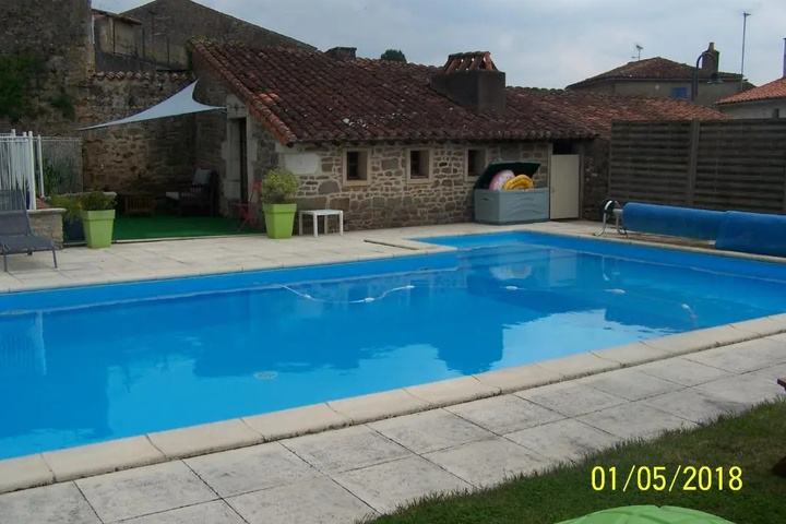 Pool 6 of 7