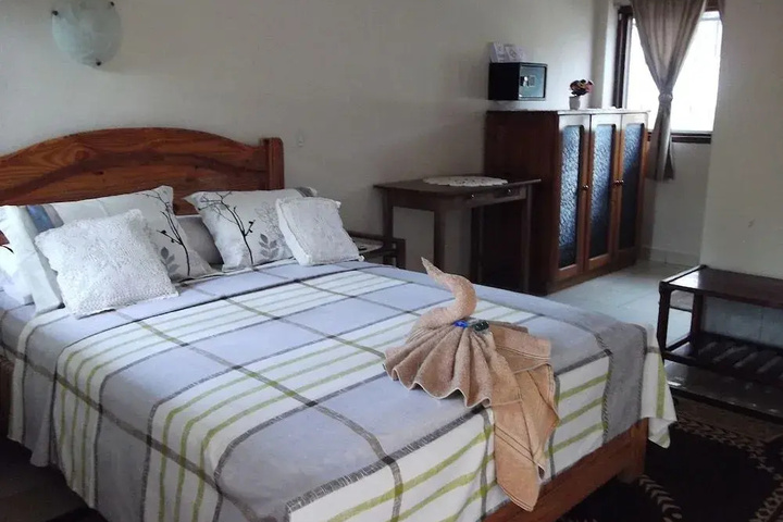 Room 4 of 17