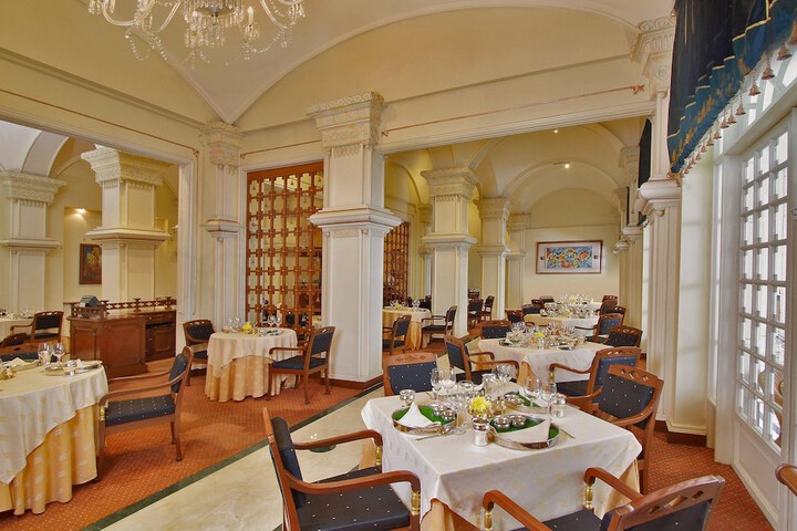 Dining 56 of 83