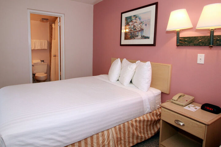 Room 20 of 97