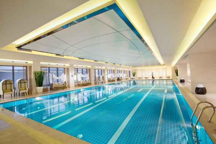 Hotel Pool