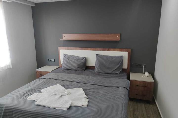 Room 5 of 22
