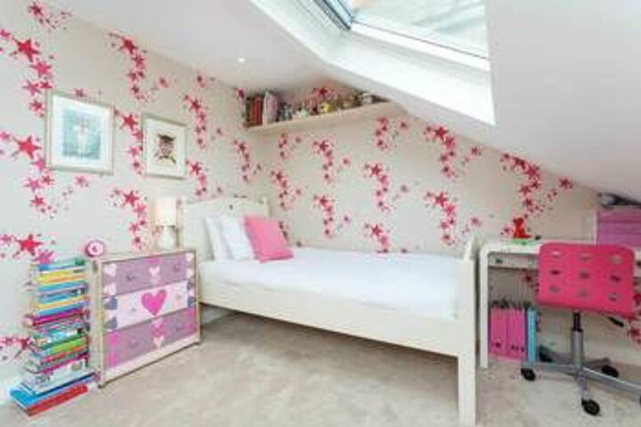 Room 17 of 26