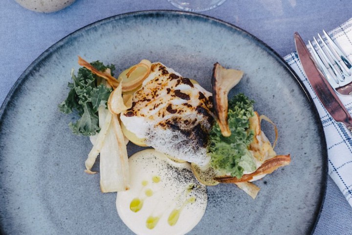 Lounge 46 of 69