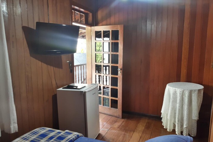 Room 15 of 44