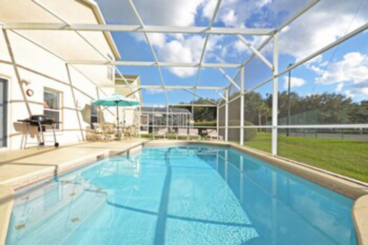 Pool 19 of 35
