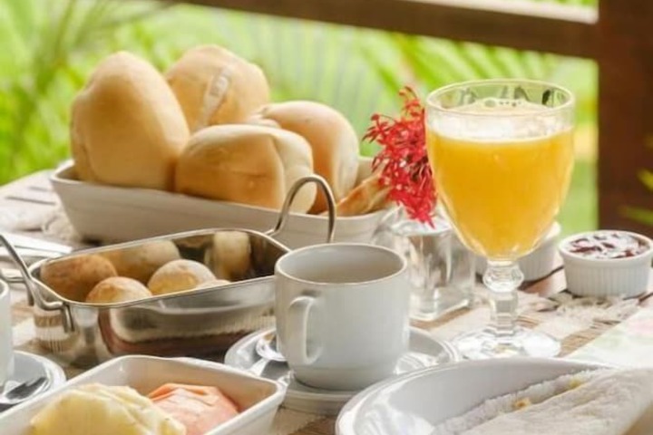 Breakfast/Coffee Service 32 of 44